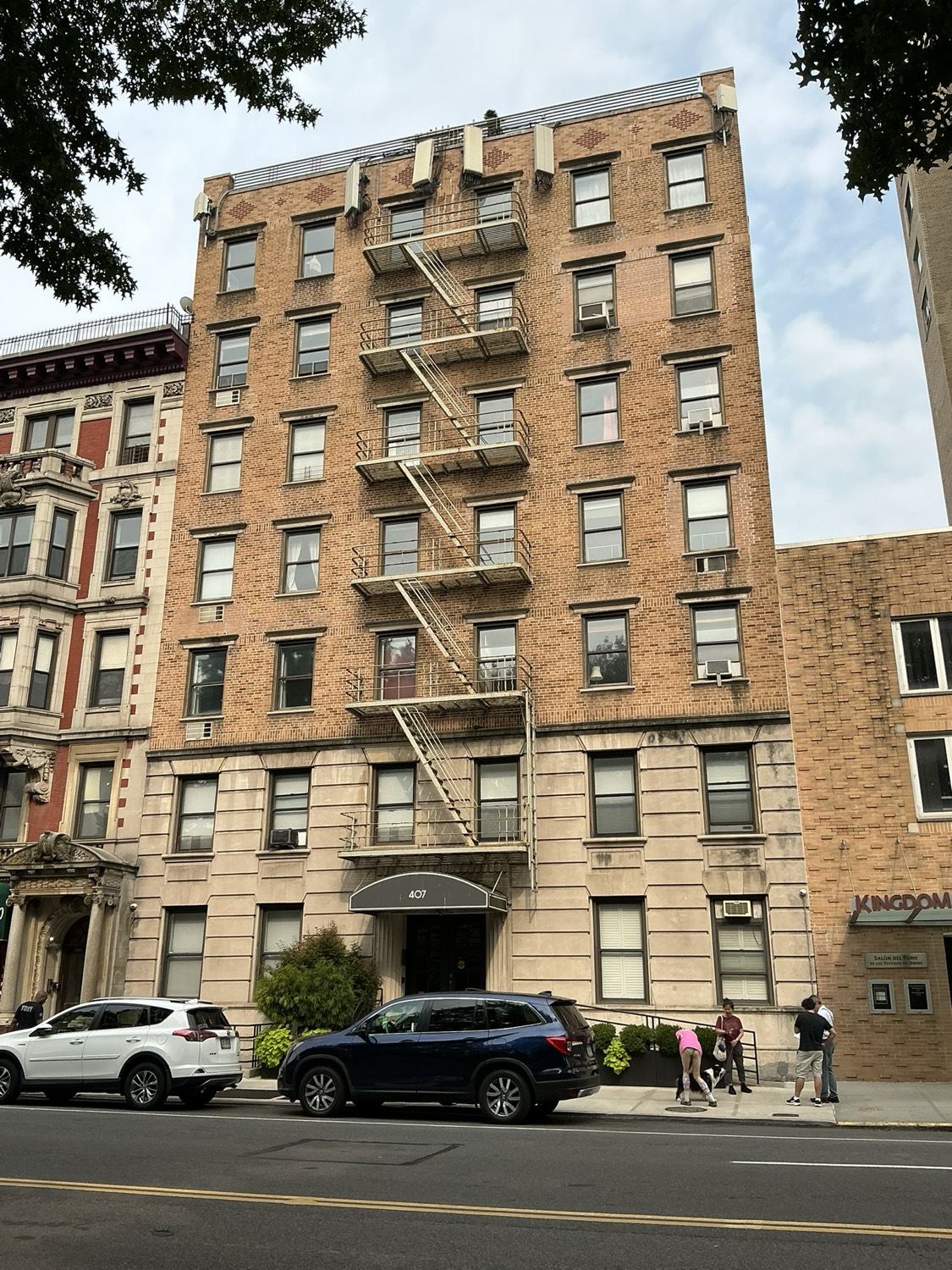 407 Central Park West restoration